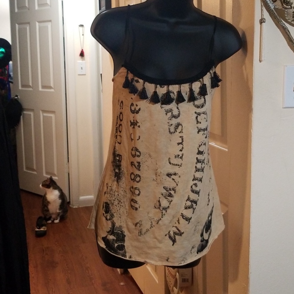 Tassle trim ouija top